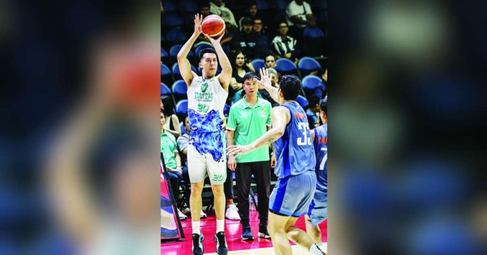 sports Tuff_compressed_superimposed Phoenix Fuel Masters forward Kenneth Tuffin knocks down one of his three first-quarter three-pointers during Phoenix's 98-97 victory over Meralco in the PBA Season 50 Governors' Cup at the Smart Araneta Coliseum. PBA PHOTO