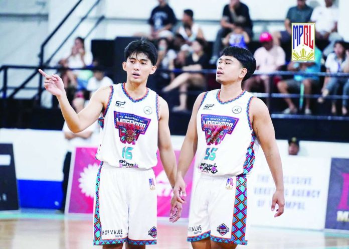 sports_MPBL_compressed_resized Bacolod MassKara players are under scrutiny following their controversial performance in a 100-64 loss to the Bulacan Kuyas, highlighted by a scoreless final 7:48 that prompted the MPBL to reportedly review the game. MPBL PHOTO