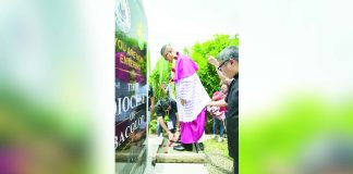 Bishop Louie Galbines took his ceremonial first step into the Diocese of Bacolod on August 10, 2026, at the Tanolo Bridge along the Bacolod-South Road in Hinigaran, Negros Occidental. The bridge serves as a boundary and transition point between the Dioceses of Bacolod and Kabankalan. DIOCESE OF BACOLOD PHOTO