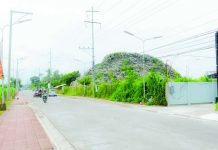 Bacolod summons EMB-NIR over old dumpsite excavation, waste disposal A large pile of waste remains at the former dumpsite along Buri Road in Barangay Mandalagan, Bacolod City, where excavation and development activities have raised concerns over the proper handling and disposal of recovered materials. BCCO PHOTO