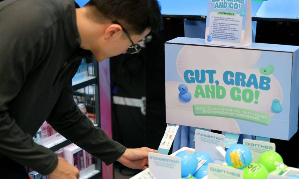 Customers gamely participated in Watsons' "Gut, Grab and Go!" interactive game, where they learned practical tips for caring for their gut health while discovering recommended wellness solutions for common digestive concerns.