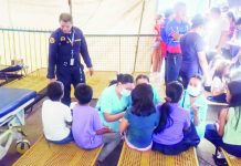17 Grade 5 students fall ill after eating ‘kasla’ seeds in Cadiz CDRRMO and health personnel assisted Grade 5 students who reportedly suffered symptoms of poisoning after eating “kasla” or “tuba-tuba” seeds in Barangay Tiglawigan, Cadiz City, Negros Occidental, on Wednesday afternoon. Seventeen students were brought to a health facility for medical attention. CADIZ CDRRMO PHOTO