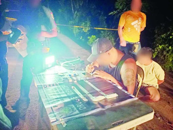 Police arrested alias “Josh,” a 24-year-old alleged high-value individual, during a buy-bust operation in Barangay Poblacion A, Dueñas, Iloilo, on August 26. Authorities seized around 75 grams of suspected shabu with an estimated street value of P510,000 from the suspect. IPPO PHOTO