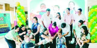 Children in Guimaras received measles-rubella (MR) vaccines under the Ligtas Tipdas MR-SIA 2026 campaign. As of August 25, a total of 8,995 children had been vaccinated, or 54.1 percent of the province’s target population of 16,637. Health authorities are urging parents and caregivers to have eligible children vaccinated before the campaign ends on August 28. PIA PHOTO