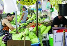 Food, fuel costs ease; July inflation slows to 6.2%; Palace wary of external risks Fresh vegetables are for sale at a market in Tondo, Manila. Lower food, fuel and housing costs helped slow headline inflation to 6.2 percent in July, signaling an easing of price pressures, according to government data. PNA