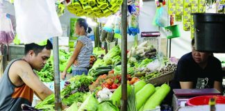 Fresh vegetables are for sale at a market in Tondo, Manila. Lower food, fuel and housing costs helped slow headline inflation to 6.2 percent in July, signaling an easing of price pressures, according to government data. PNA
