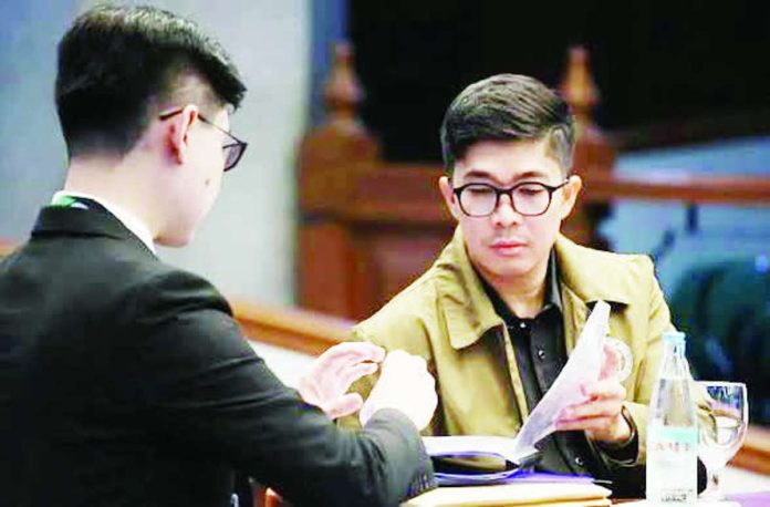 Nation_COA_copy_compressed_resized Former Commission on Audit state auditor Roderick Wamil testifies on the alleged non-compliance and deficiencies in the Office of the Vice President’s handling of confidential funds during Vice President Sara Duterte-Carpio’s impeachment trial at the Senate. INQUIRER PHOTO/ NIÑO JESUS ORBETA
