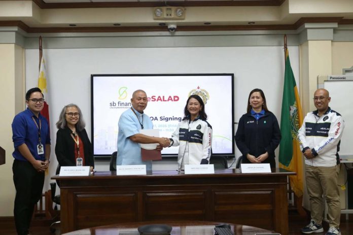 SB Finance signed a partnership with the University of San Jose-Recoletos (USJ-R) with the support of Security Bank Corp. (SBC) through a Memorandum of Agreement signing attended by (from L-R) USJR Finance Bryan Legarte, Treasury Rowena Acosta, President Rev. Fr. Eduardo S. Celiz Jr., OAR., SB Finance President and CEO Abbie Dans-Casanova, SBC Business Manager for Cebu IT Park Branch Rachel W. Pulmano, and SB Finance Product and Sales Team Leader for VisMin Philip Naman III.