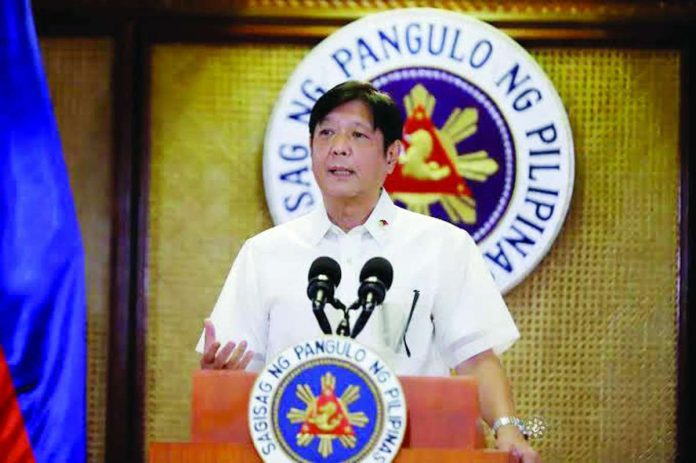 Scholar_program_compressed_resized The Presidential Scholars program of President Ferdinand Marcos Jr. provides P20,000 in financial assistance to five graduating college students from each barangay who are at risk of abandoning their studies because of financial difficulties.