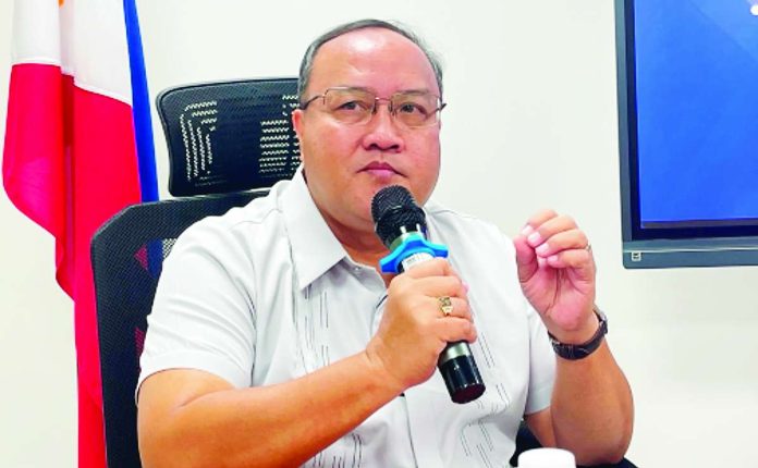 ime_LTO_copy_compressed_resized Sustained enforcement is necessary to compel motorists and colorum operators to comply with traffic rules and legalize their operations, says Regional Director Gaudioso P. Geduspan II of the Land Transportation Office - Region 6. IME SORNITO/PN
