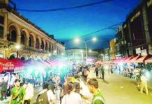 Night market to turn Calle Real into gastronomy, culture hub This August 28 to 30, 2026 more than 90 kiosks will transform Iloilo City’s Calle Real into a nighttime showcase of Ilonggo food, heritage, arts and homegrown businesses as part of Iloilo City’s 89th Charter Month Celebration. Photo shows a festive crowd filling Calle Real during the inaugural Iloilo City Night Market in 2024 as part of the Iloilo Charter Day celebration. MAI LADIAO/PN