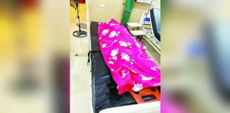 A 39-year-old man (covered in blanket,) was declared dead on arrival at a hospital after being retrieved underwater by responders at a beach resort in Barangay San Roque, Barotac Viejo, Iloilo on Saturday afternoon, August 1, 2026. Barotac Viejo MPS PHOTO