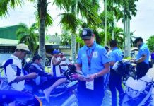 Land Transportation Office’s Region 6 personnel inspect motorists’ documents during a traffic enforcement operation in Calinog, Iloilo, as part of a road safety campaign that resulted in the issuance of 248 Temporary Operator's Permits to drivers found violating traffic and transportation laws. The operation also included public education efforts promoting responsible driving and compliance with road regulations. LTO-6