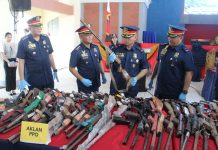 858 LOOSE GUNS RECOVERED: Region 6 police turns to voluntary surrender to prevent firearms from fueling crimes GUNS OFF THE STREETS. Police Regional Office 6 officials inspect some of the 858 undocumented and unregistered firearms voluntarily surrendered across Western Visayas from May 15 to July 31 under Project R.T.T., or Restrict, Track and Turn-in. The weapons were presented at Camp Martin Teofilo Delgado in Iloilo City on August 10. AJ PALCULLO/PN