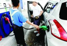 Over P2/liter oil price hike seen next week A gasoline station attendant caters to a customer in this undated photo. Fuel prices are projected to rise by as much as P2.25 per liter next week given the same path in the international market. PNA FILE PHOTO