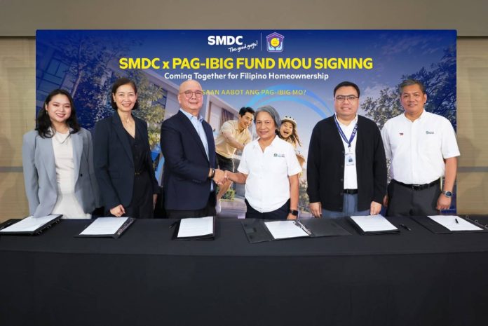 From left: SM Prime and SMDC Vice President and Head of Design, Innovation and Strategy Jessica T. Sy; SMDC Executive Vice President Grace M. Sta. Ana; SM Prime and SMDC President Jeffrey C. Lim; Pag-IBIG Fund Chief Executive Officer Marilene C. Acosta; Department of Human Settlements and Urban Development Secretary Jose Ramon P. Aliling; and Pag-IBIG Fund Deputy Chief Executive Officer Alexander Hilario G. Aguilar.