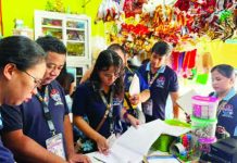 BIR seals 385 cash registers in nationwide tax crackdown Bureau of Internal Revenue (BIR) personnel conduct a post-evaluation of cash register and point-of-sale machines during a nationwide sweep from Aug. 24 to 28, 2026. The BIR reported on Sept. 10 that it flagged 842 establishments and sealed 385 non-compliant sales machines during the evaluation. BIR PHOTO