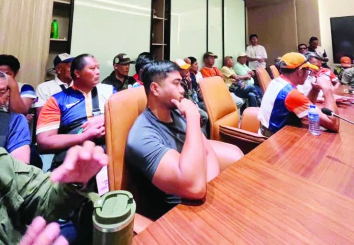 Bacolod enforcement team copy_compressed Personnel from the City Legal Office Enforcement Team and the Bacolod City Traffic and Transportation Management Department attended a briefing at the Bacolod City Government Center on August 27, where they were reminded to exercise professionalism, restraint and maximum tolerance during enforcement operations. BCCO PHOTO