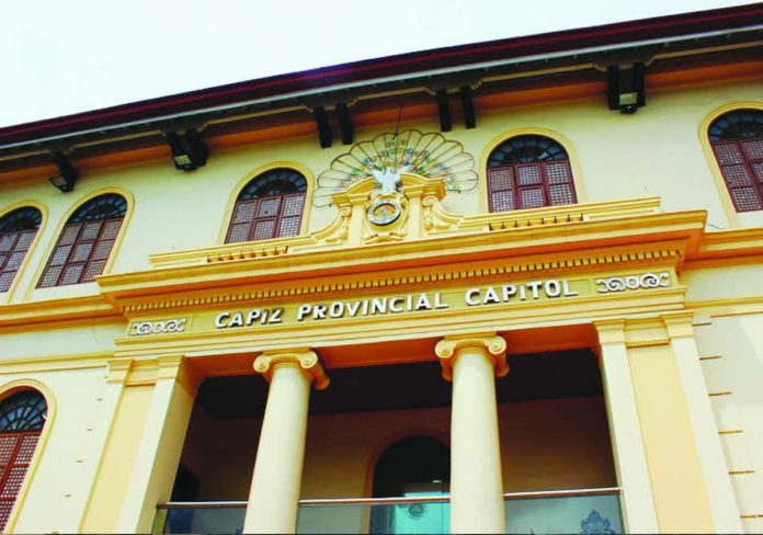 Capiz_officials_copy_compressed_resized Five Capiz Provincial Capitol officials named in a complaint before the Office of the Ombudsman–Visayas are being asked to submit their counter-affidavits concerning alleged irregularities in the hiring and compensation of contractual lawyers. PHOTO COURTESY OF ESPACIO VERDE