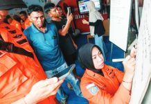 An operations post for handling the sea accident has been set up in the Trisakti Port area in Indonesia. GETTY IMAGES