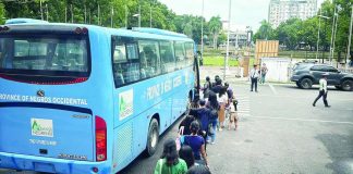 Employees of Negros Occidental Provincial Government were seen gradually leaving the premises after a reported shooting threat was received Wednesday, September 9, 2026. RMN BACOLOD PHOTO