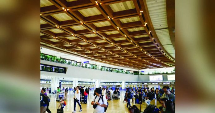 Data showed that the United States posted the highest number of foreign arrivals in the Philippines at 818,318 from January to August this year. The country targets to surpass its 2025 tourist arrival figures to reach between 6.4 million and 6.8 million, or at least 7 million, by the end of 2026. NAIA PHOTO