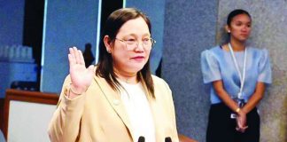 Philippine Statistics Authority’s Assistant National Statistician Marizza Grande takes her oath before the Senate impeachment court on the 22nd day of the impeachment trial of Vice President Sara Duterte-Carpio at the Senate in Pasay City. SPPA POOL/LINO SANTOS