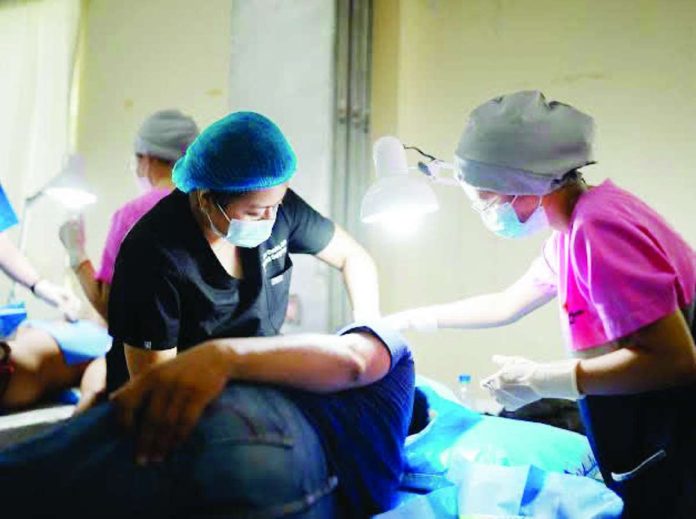Medical teams performed surgical procedures on patients during the four-day “Libre nga Operasyon” mission at the Valladolid District Hospital in Valladolid, Negros Occidental, on September 2 to 5, 2026. The mission provided free major, minor and special surgical procedures to 517 Negrenses.
