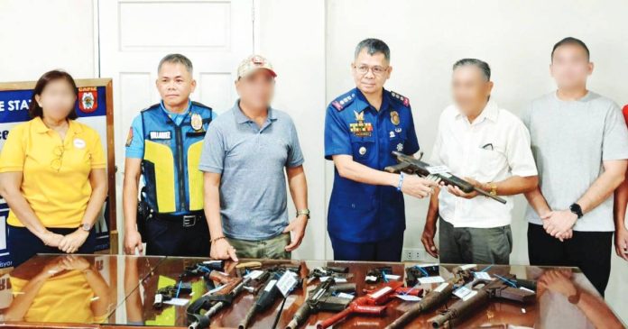 capiz Barangay officials turn over a total of seized 399 short firearms and 151 long firearms to the Capiz Police Provincial Office, led by Provincial Director Colonel David Cachumbo. CPPO PHOTO