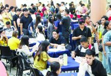 Gov’t to strengthen support for businesses, workers Job seekers queue up during the 89th Charter Day PESO Job Fair at Robinsons Place Iloilo in Iloilo City on August 25, 2026. The activity forms part of the city’s Charter Day celebration. PESO – ILOILO CITY/FACEBOOK PHOTO