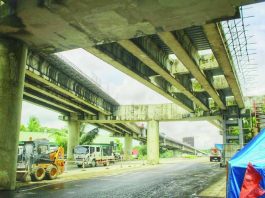 Construction of the Aganan Flyover in Pavia, Iloilo shifts into high gear. The Department of Public Works and Highways targets the opening of its southbound section by December 2026. Additional workers and equipment have been deployed to accelerate construction, while the entire flyover is targeted for completion by March 2027. ALLEN ANIMAS/PN