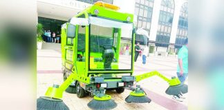 Iloilo City’s P3.5-million mini sweeper truck combines sweeping and vacuum functions, allowing it to collect waste after debris is swept from the surface. It is also equipped with a sprinkler system to suppress dust during street-cleaning operations. Another feature is its charging system – it can be charged through a regular 220-volt electrical outlet. ILOILO CITY GOV’T