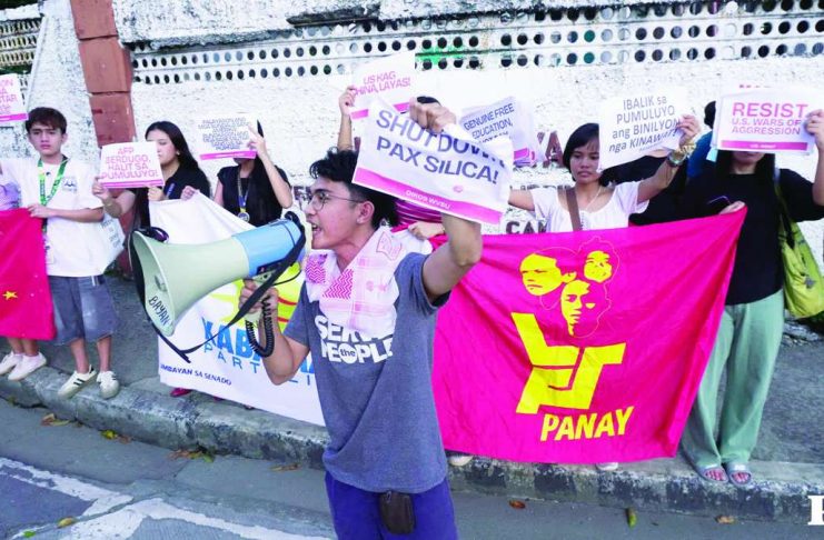 RESOURCE BACKLASH: Iloilo protesters warn ‘Pax Silica’ could strain power, water, farms Protesters gather in Iloilo City to oppose the United States-led “Pax Silica” initiative and artificial intelligence data centers development, warning that resource-intensive technology projects could strain Panay Island’s power and water supplies and threaten agricultural lands and farmers’ livelihoods. FORUM DIMENSIONS (WVSU)