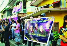 Hundreds converge at CPU for 3-day 2026 Bar Exams Law students and supporters gather outside Central Philippine University in Jaro, Iloilo City, displaying banners and cheering on aspiring lawyers taking the 2026 Bar Examinations. CPU is the lone Bar testing center for Western Visayas and the Negros Island Region, drawing examinees from law schools across the two regions. ALLEN ANIMAS/PN