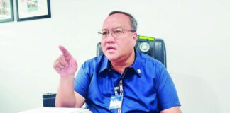 FINAL WARNING. Land Transportation Office – Region 6 firector Atty. Gaudioso P. Geduspan II reminds motorists across Western Visayas to secure genuine license plates or proper authorization for improvised plates before strict enforcement begins on Oct. 1, 2026. Motorists caught using fake or unauthorized plates face a P5,000 fine and immediate vehicle impoundment. LTO is using the rest of September for an intensive information drive to give vehicle owners time to comply. NELJOY N. GALIGAO/PN