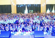 Iloilo provincial gov’t mobilizes 700 youth frontliners vs teen suicides, social media risks More than 700 peer helpers and teen center coordinators gather for the 2026 Provincial Teen Center Day at the Iloilo Convention Center on Sept. 3, where Gov. Arthur Defensor Jr. of Iloilo rallied young Ilonggos to serve as frontline partners in addressing rising teen suicides and mental health risks linked to harmful social media exposure. Iloilo Province now operates 102 school-based teen centers, including 21 standalone Teen Center 2.0 facilities. BALITA HALIN SA KAPITOLYO