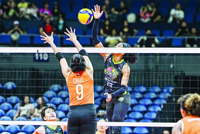 sports_PVL.JPG_resized Nxled Chameleons’ MarJana Phillips attacks against the defense of Farm Fresh Foxies’ Rizza Cruz during their 2026 PVL Invitational match at the Smart Araneta Coliseum. PVL