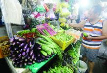DA sees temporary adjustments in fish, veggie prices amid typhoons Fresh vegetables are displayed at a stall in a public market in Manila on Sept. 1, 2026. The Department of Agriculture said on Friday, Sept. 4, 2026, it is actively tracking retail prices of vegetables and fish following the recent typhoons and habagat rains. PNA PHOTO BY YANCY LIM