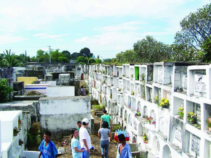 Bacolod City is preparing public cemeteries, including Bacolod North Public Cemetery, for the expected influx of visitors during the observance of All Saints’ Day and All Souls’ Day on November 1 and 2. The city will also regulate vendors and implement traffic measures to ensure an orderly observance. PN FILE