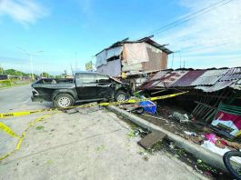 A pickup truck allegedly rammed a tricycle, struck several parked motorcycles and crashed into a roadside store along the Bacolod-Negros Occidental Economic Highway in Barangay Sum-ag, Bacolod City, at around 4:30 a.m. on October 11, leaving four people injured. MAE SINGUAY/PN