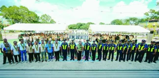 Guimaras Gov. Ma. Lucille Nava joins PRO-6 Regional Director PBGen Randulf Tuaño, other Guimaras public officials and PRO-6 personnel during the recognition of the province for its support and community participation in Project R.T.T. 3389, which resulted in the voluntary surrender of 101 undocumented firearms. PROVINCE OF GUIMARAS FB PHOTO