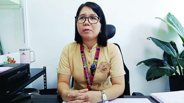 Ime_hospital_probe_copy_compressed_resized Iloilo Province’s Hospital Management Office chief Atty. Yoko Marie A. Eguia says all provincial district hospitals are required to observe a strict “no refusal policy,” under which patients seeking medical assistance must be accepted and provided appropriate care. IME SORNITO/PN
