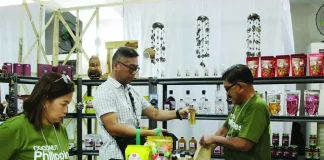 P2.412-B allotted for MSME dev’t in 2027 — DBM Locals and tourists explore coconut-based food and non-food products from Aklan, Antique, Capiz, Guimaras, and Iloilo at the Negolinks booths at the La Carmela de Boracay Hotel in Malay, Aklan. DTI REGION VI PHOTO