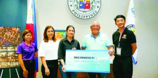 Bacolod City First Lady Maita Gasataya leads the turnover of the P700,000 donation to Faces Foundation Inc. on October 14, proceeds from the MassKara 80s Party and additional contributions from supporters to help cancer patients and their families in Bacolod City. BCCO-PIO PHOTO