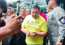 The Sandiganbayan’s 5th Division suspended Sen. Jinggoy Estrada again on Monday for 90 days due to his plunder case. This is his second suspension after another division of the anti-graft court had earlier suspended him last June for graft. FILE PHOTO BY JOHN ERIC MENDOZA | INQUIRER.NET