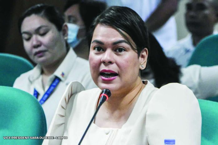 “So ano ba talaga? Bawal ba talaga magnegosyo with China kasi it's a national security risk?” asks Vice President Sara Duterte-Carpio.