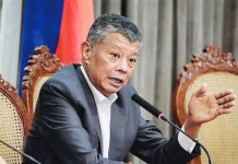 Pinoys urged not to tolerate corrupt, abusive gov’t execs “We try to make accountability something felt by the people who matter, and the people who matter is the Filipino people. Tayong mga Pilipino, dapat kaya nating isaayos ang bayan natin at kaya nating lumaban para sa ating mga karapatan. We have to fight for our rights,” says Ombudsman Jesus Crispin Remulla.