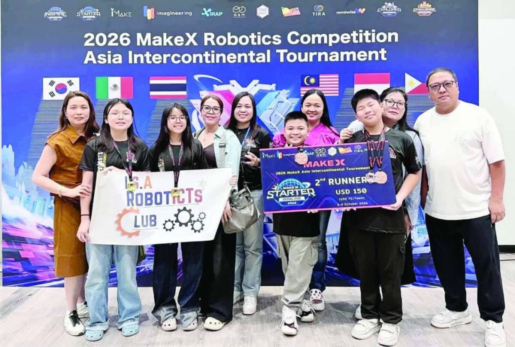 Nikki Ong and daughter Kersei Saraquel Ong; Janae Elianna Ahhi and mother Janie May Ahhi; coach Josie Cordova-Lastimoso; Sean Christan Pagulong and mother Berlene Pagulong; Kenneth Cai and parents Yanri Liu and XiMing Cai.