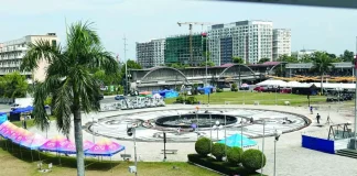 The ongoing redevelopment of the Bacolod City Government Center fountain by the Tourism Infrastructure and Enterprise Zone Authority (TIEZA) is part of the agency’s more than P300-million projects in Bacolod City, which also include the rehabilitation of the Bacolod Public Plaza. The projects have drawn scrutiny from the city government over construction deficiencies, coordination lapses and delays. MAE SINGUAY/PN