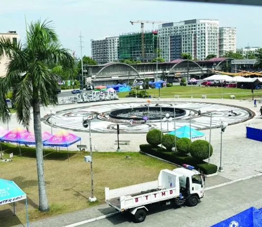 TIEZA apologizes to Bacolod over project delays, coordination lapses The ongoing redevelopment of the Bacolod City Government Center fountain by the Tourism Infrastructure and Enterprise Zone Authority (TIEZA) is part of the agency’s more than P300-million projects in Bacolod City, which also include the rehabilitation of the Bacolod Public Plaza. The projects have drawn scrutiny from the city government over construction deficiencies, coordination lapses and delays. MAE SINGUAY/PN